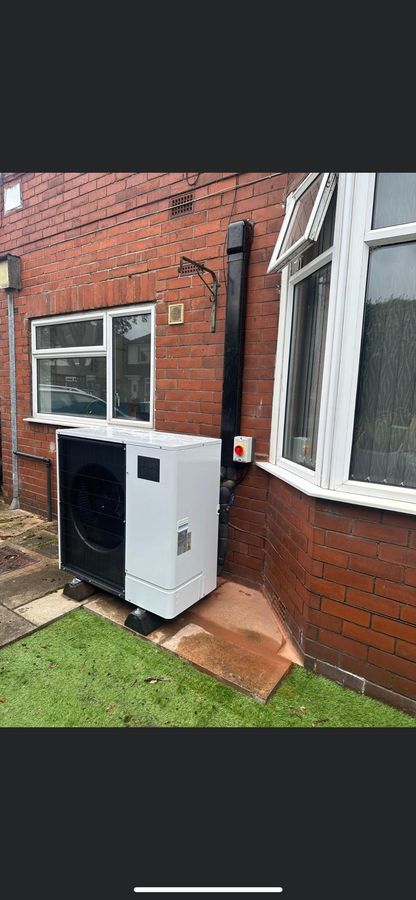 Domestic heat pump installation